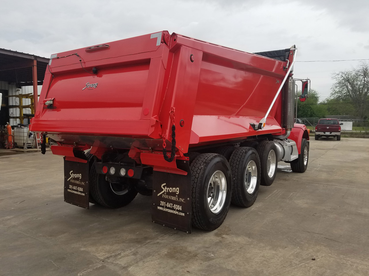 TriAxle Dump Truck for Sale 2007 Peterbilt 378