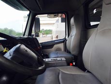 Volvo Super Dump White - Interior