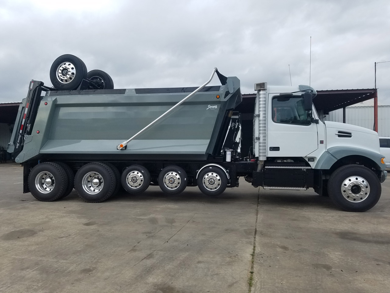 Volvo VHD
