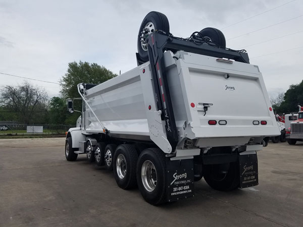 Peterbilt Super Dump - Driver Rear Angle Axles Up