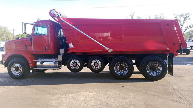 Peterbilt Quad Red - Driver Side