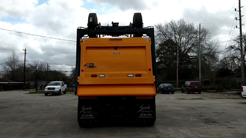 International HX520 Super Dump - Rear Tailgate