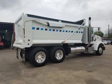 Peterbilt Tandem Strong Box - Passenger Rear Angle Peterbilt Tandem Strong Box - Passenger Rear Angle