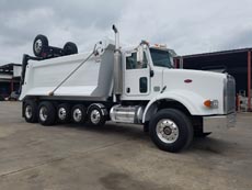 2007 Peterbilt Super Dump 2007 Peterbilt Super Dump