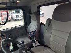 Peterbilt Tandem Strong Box - Interior Seats Peterbilt Tandem Strong Box - Interior Seats